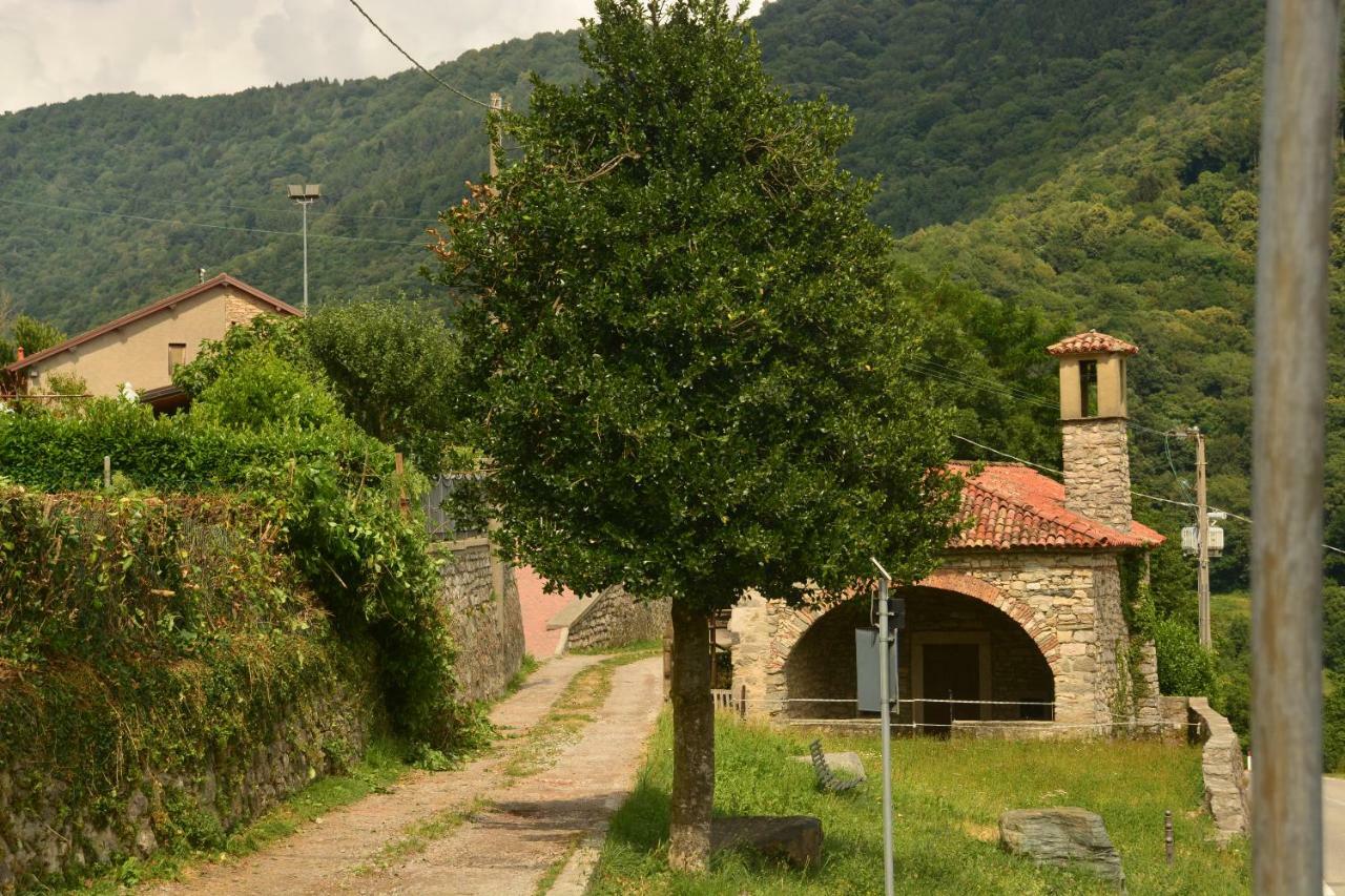 Cascina Del Sole Villa Asso Buitenkant foto